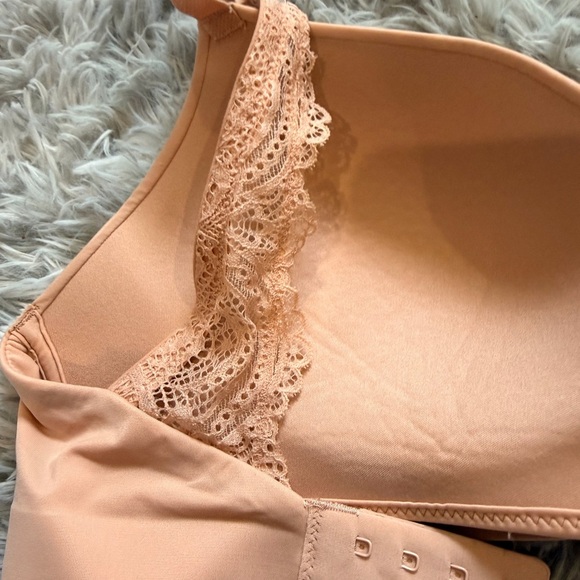 Soma Light Peach Seamless Wireless Bra - Picture 2 of 4